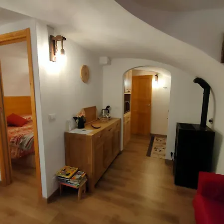 Apartment In Centro Con Giardino Sampeire